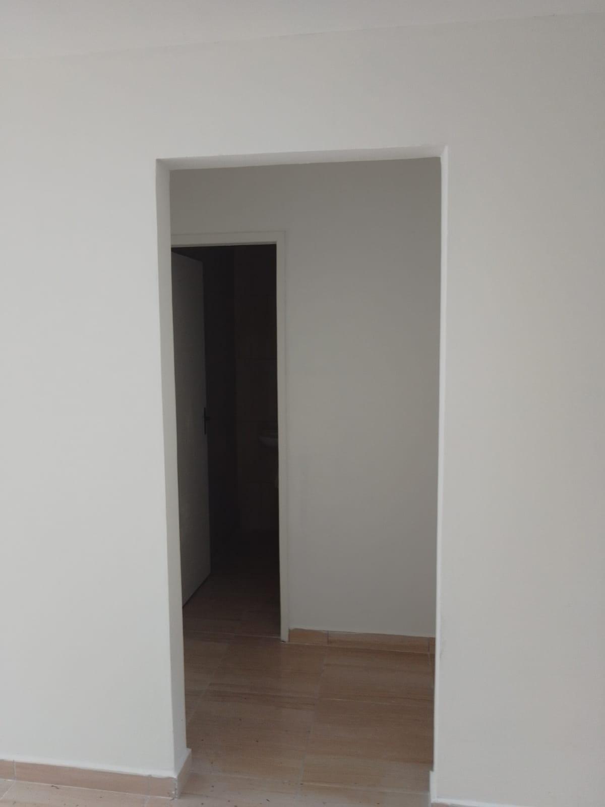 Apartamento situado por trás da Loja 2001